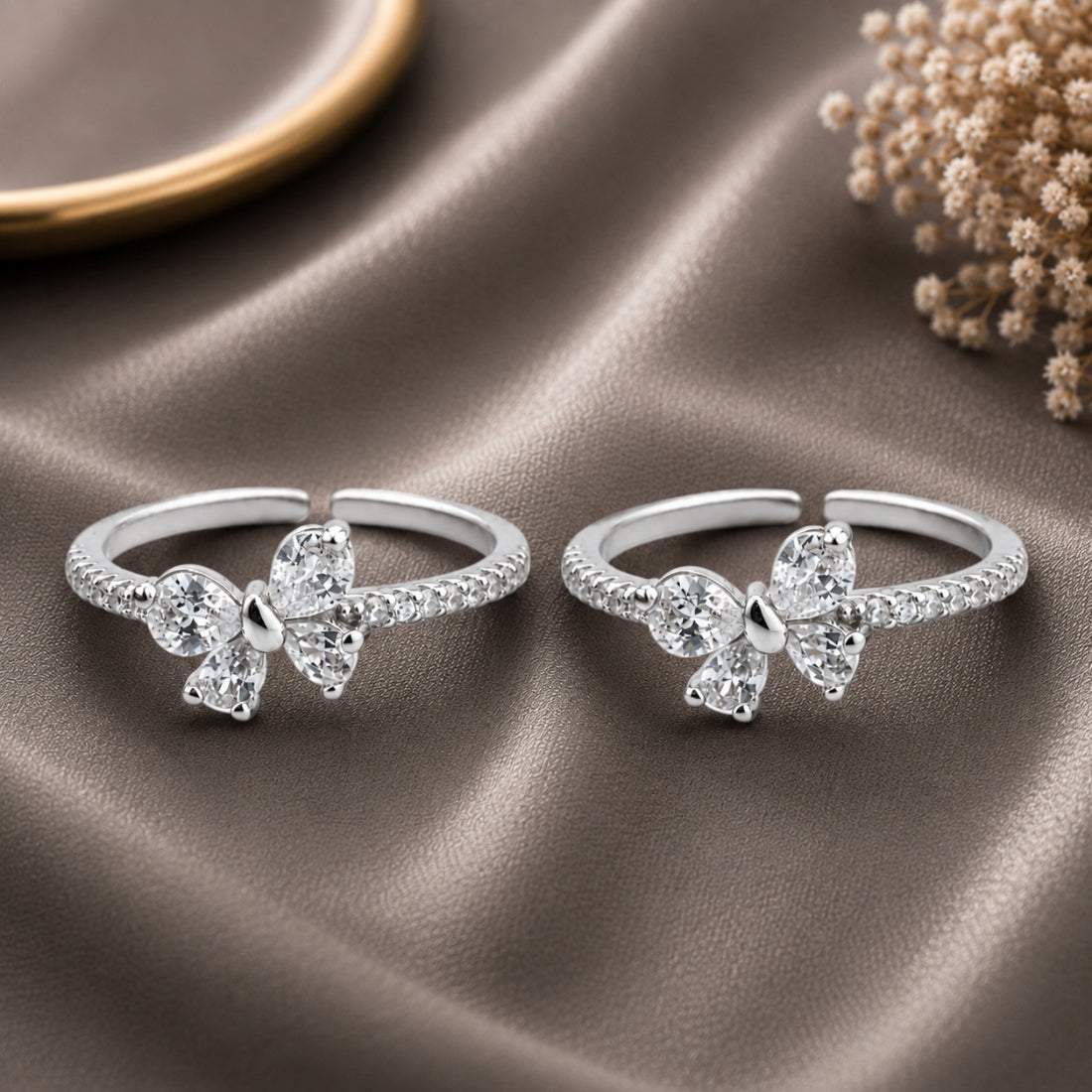 Enchanted Bow Pavé Open-Back Toe Rings