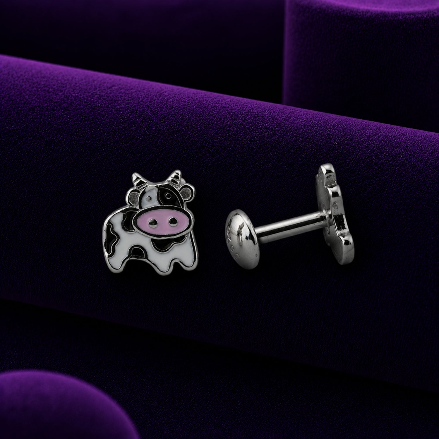 The "Moo-Moo" cow 925 Sterling Silver Stud