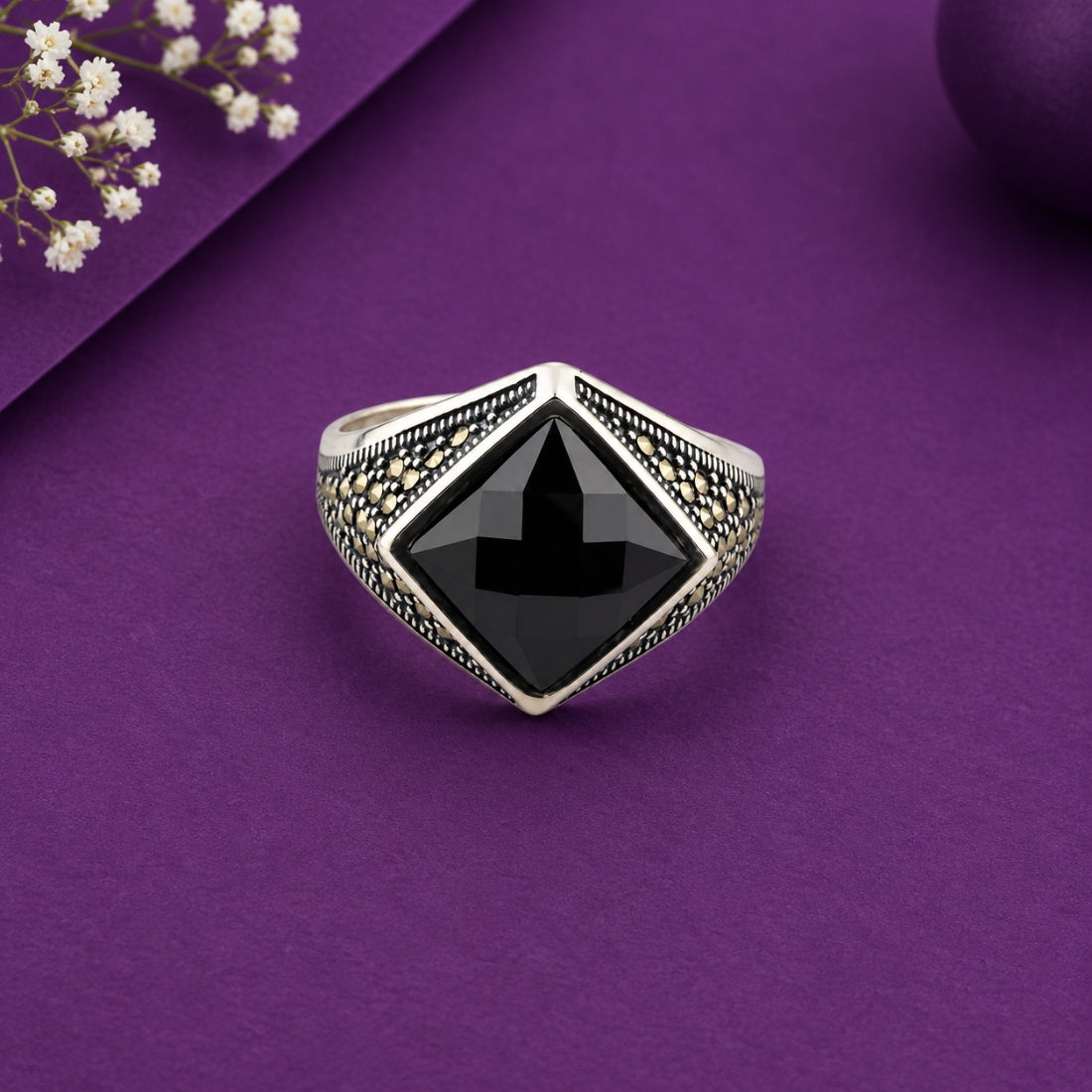 The Shadow Rhombus 925 Silver Signet