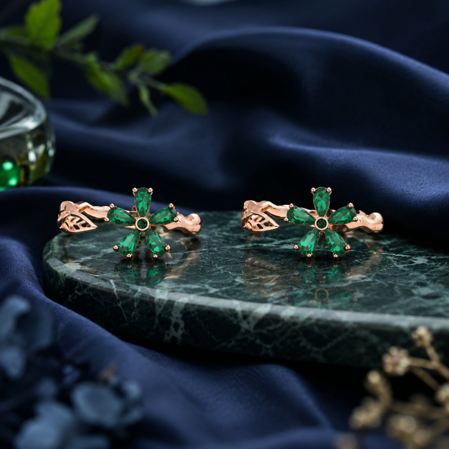 The Emerald Bloom adjustable rose gold toe rings
