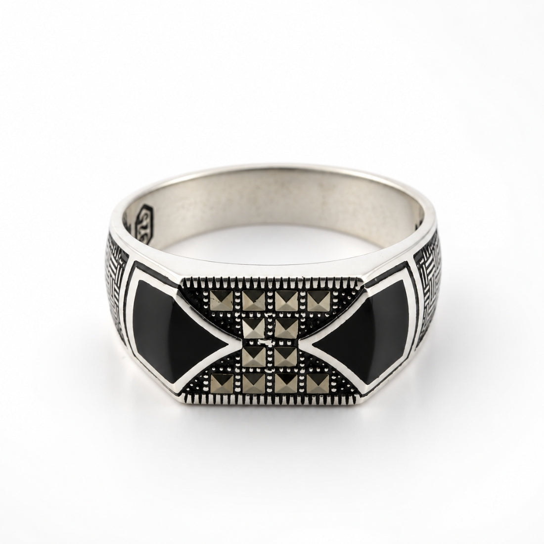 Hourglass Eclipse Oxidized Statement Ring
