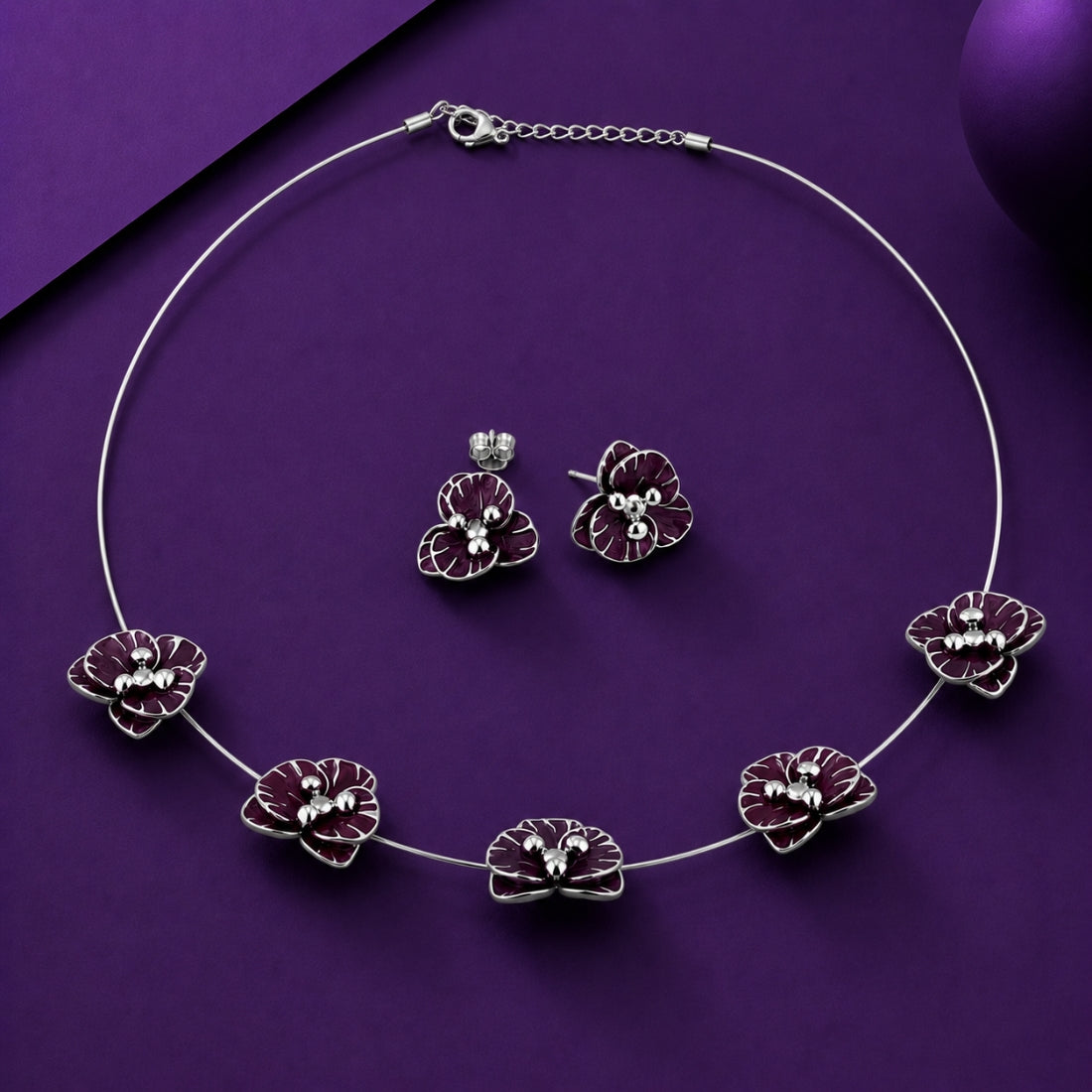 The Crimson Velvet Floating Wire 925 Silver Necklace Set