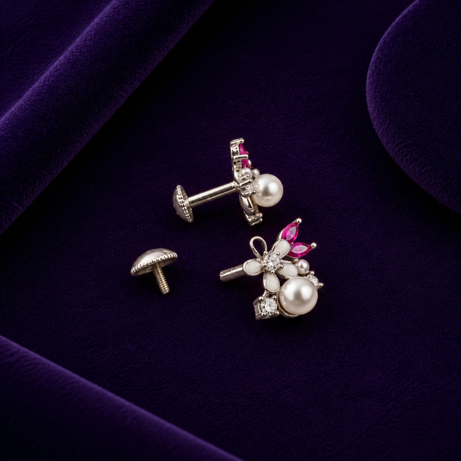 Roselle Pearl Bloom 925 sterling silver Studs