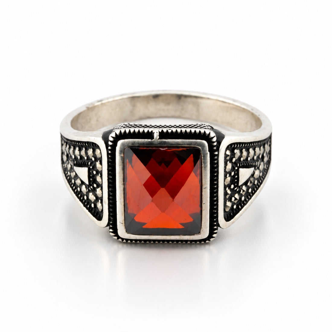 Imperial Red Diamond-Facet 925 Silver Band