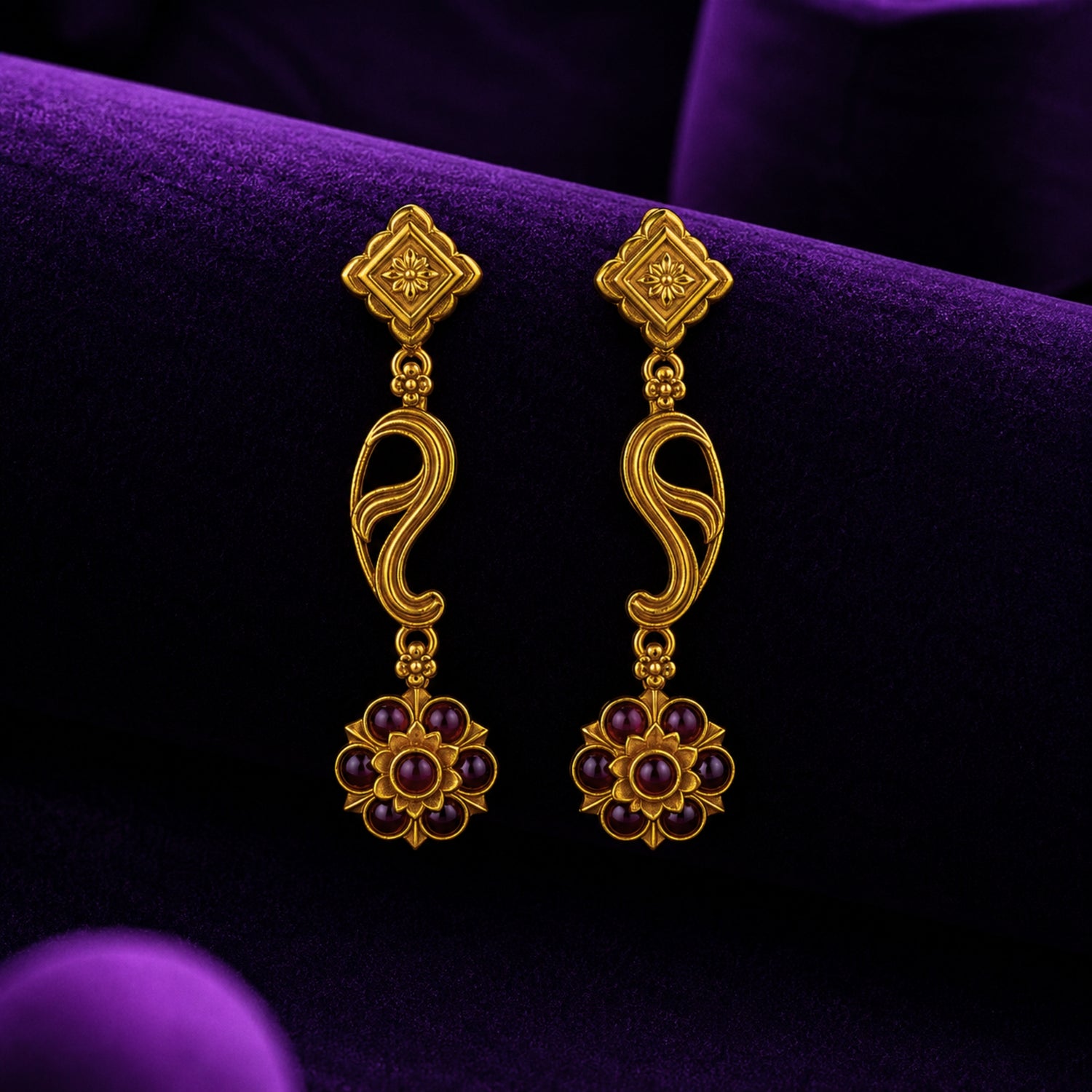 The Manga Chakra 925 Silver Gold-Plated Drop Earrings