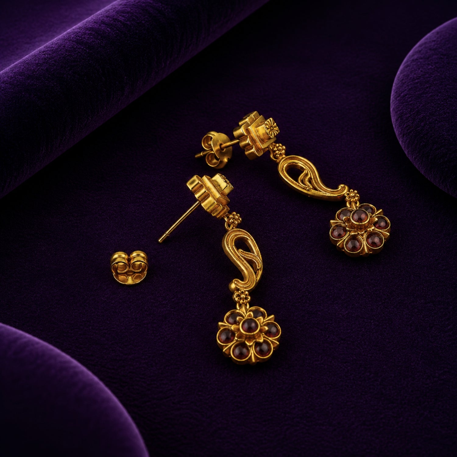 The Manga Chakra 925 Silver Gold-Plated Drop Earrings