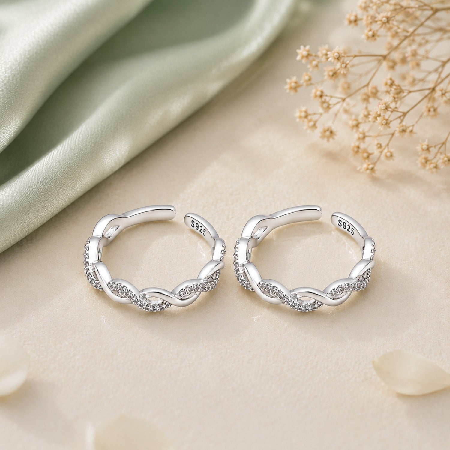 Silver Serpentine Twist Adjustable Toe Rings