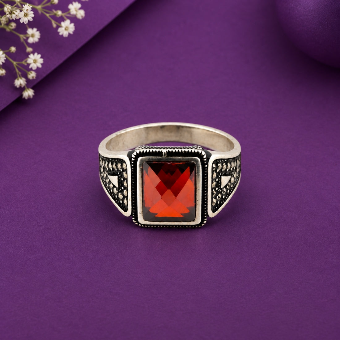 Imperial Red Diamond-Facet 925 Silver Band