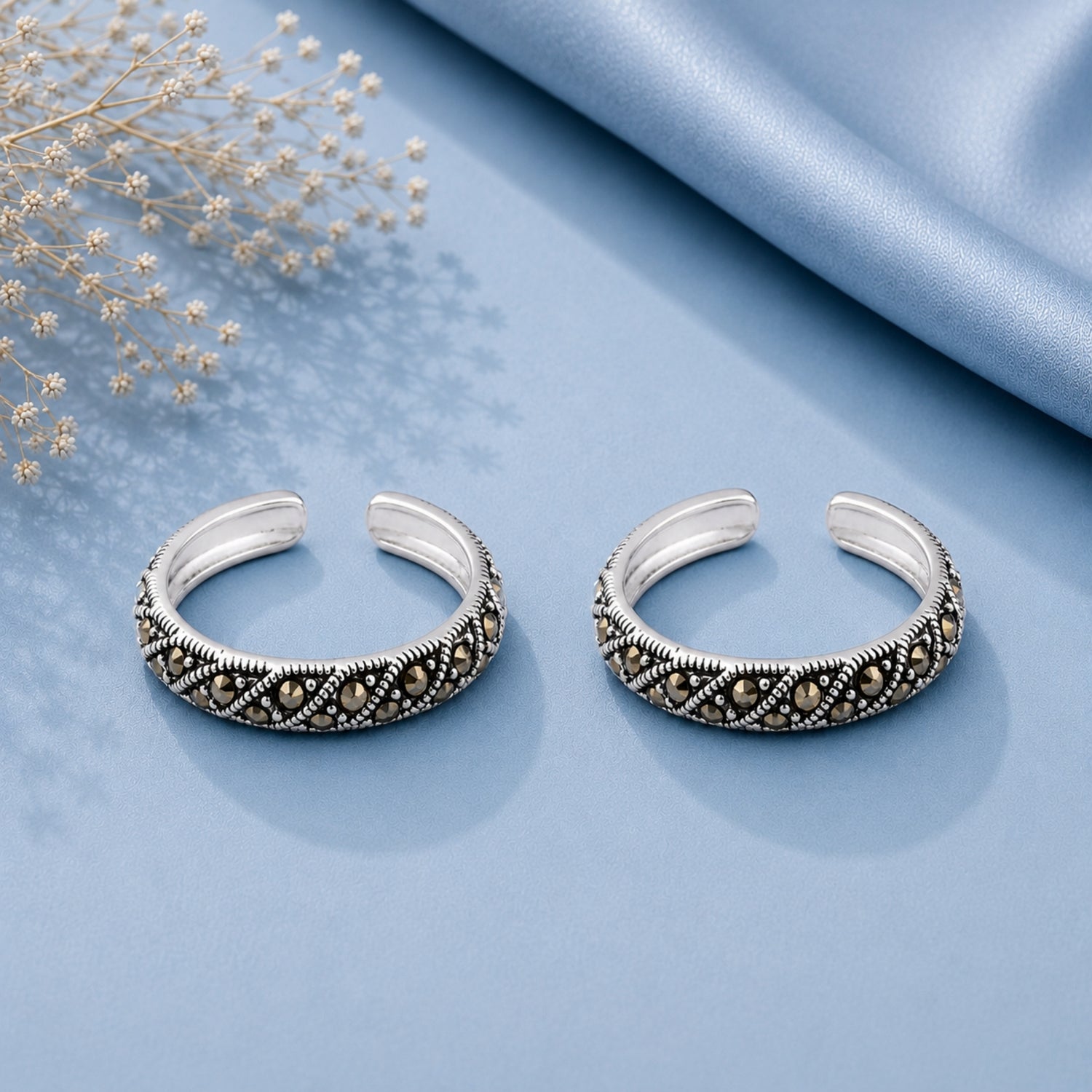 Oxidized Lattice Grid 925 Silver Bichiya