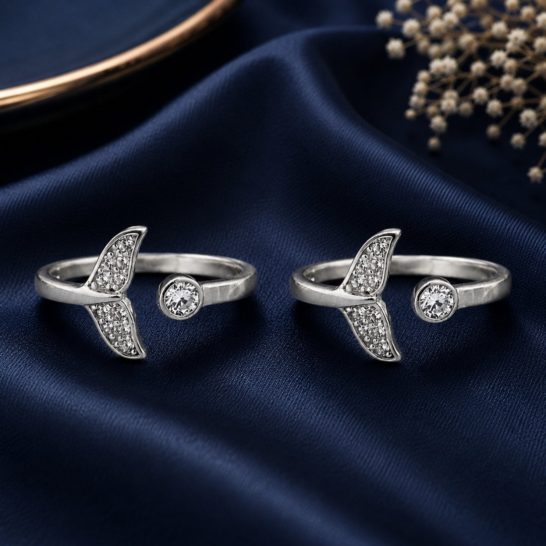 The Matsya Mermaid Tail Silver Toe Rings (925 Sterling Silver Pair)