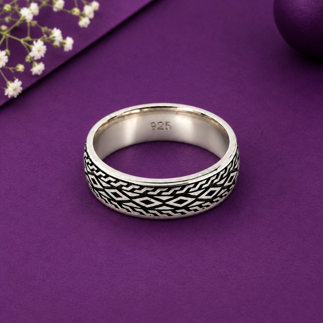 The Tribal Argyle Geometric 925 Silver Band