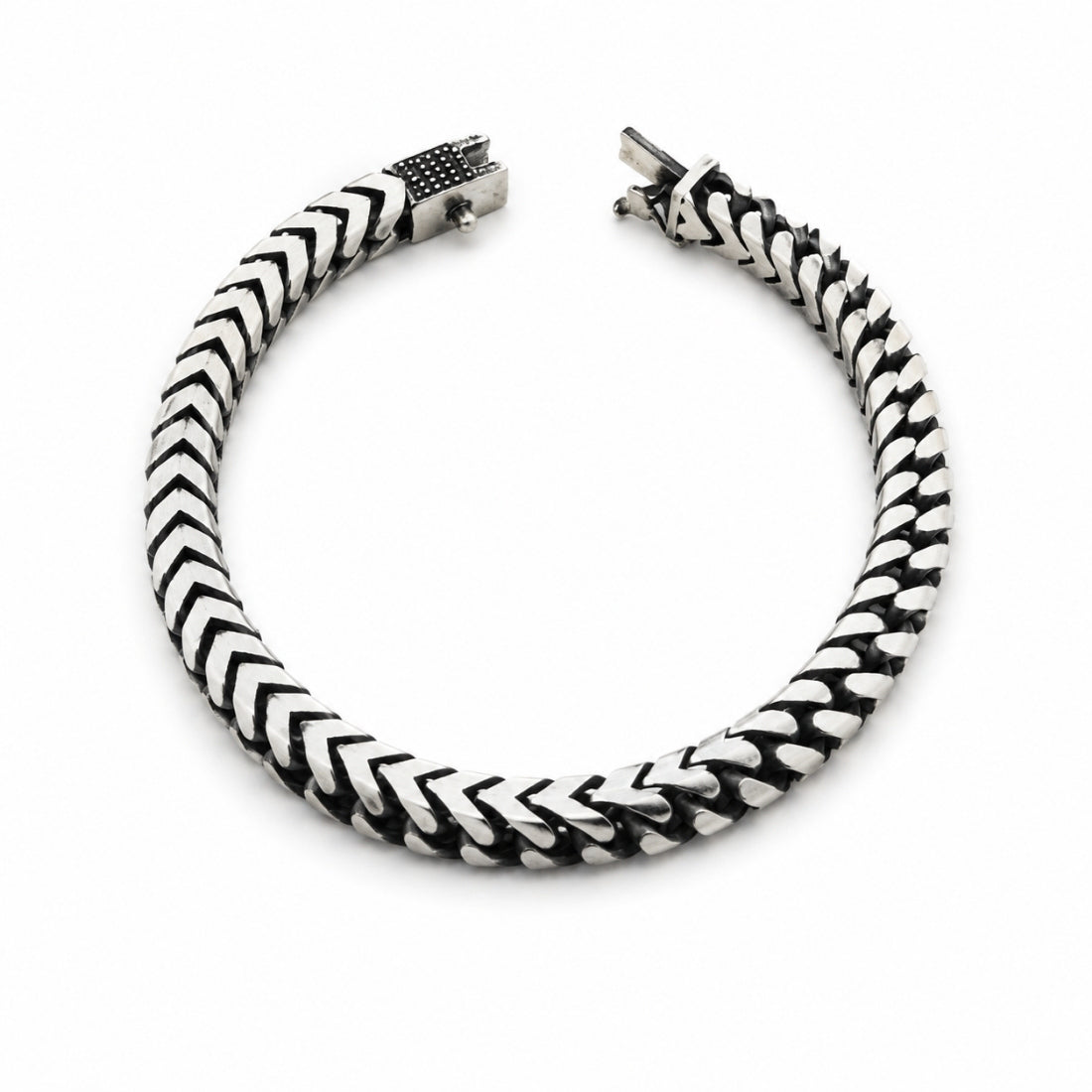 Vanguard Chevron 925 Oxidized Silver Bracelet