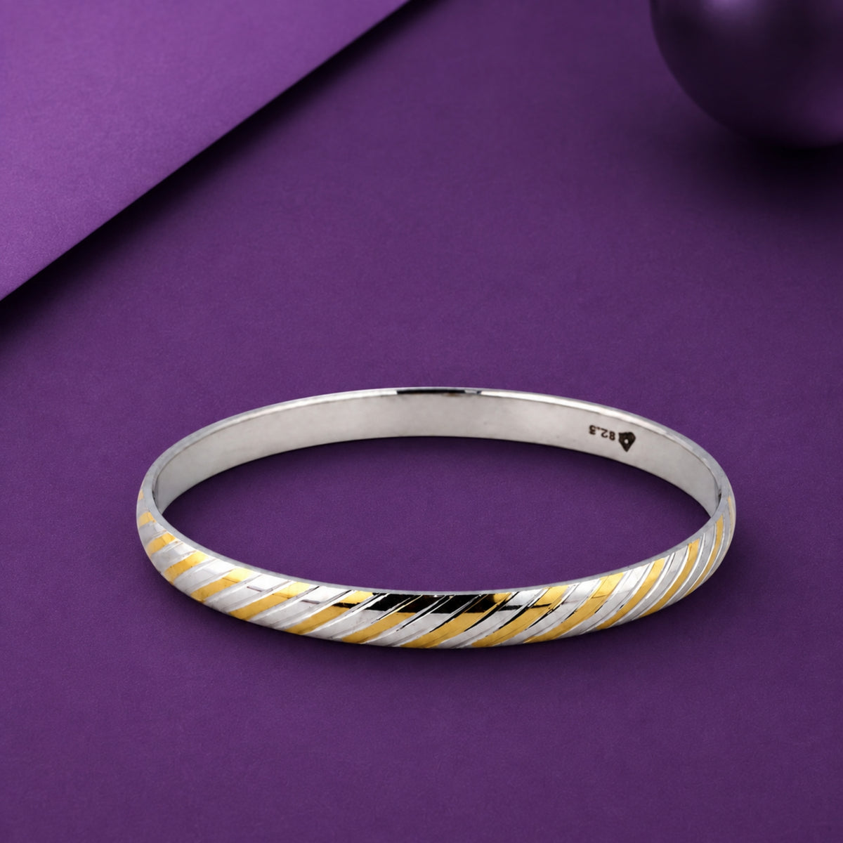 Imperial Helix Dual-Tone Textured Wrist Kada