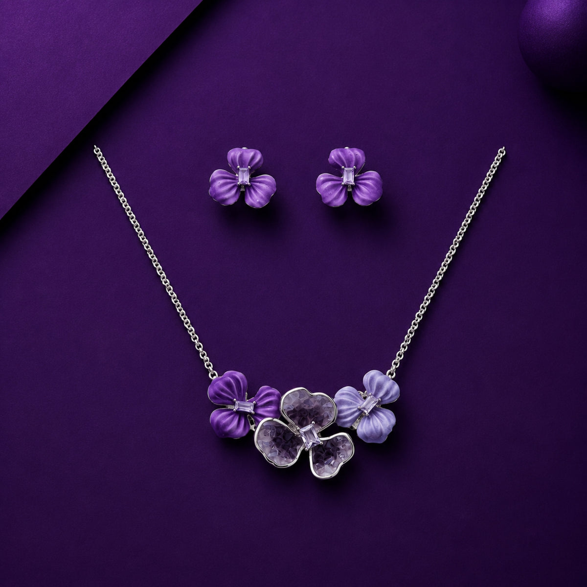 The Violet Meadow Velvet Bloom 925 Silver Necklace Set