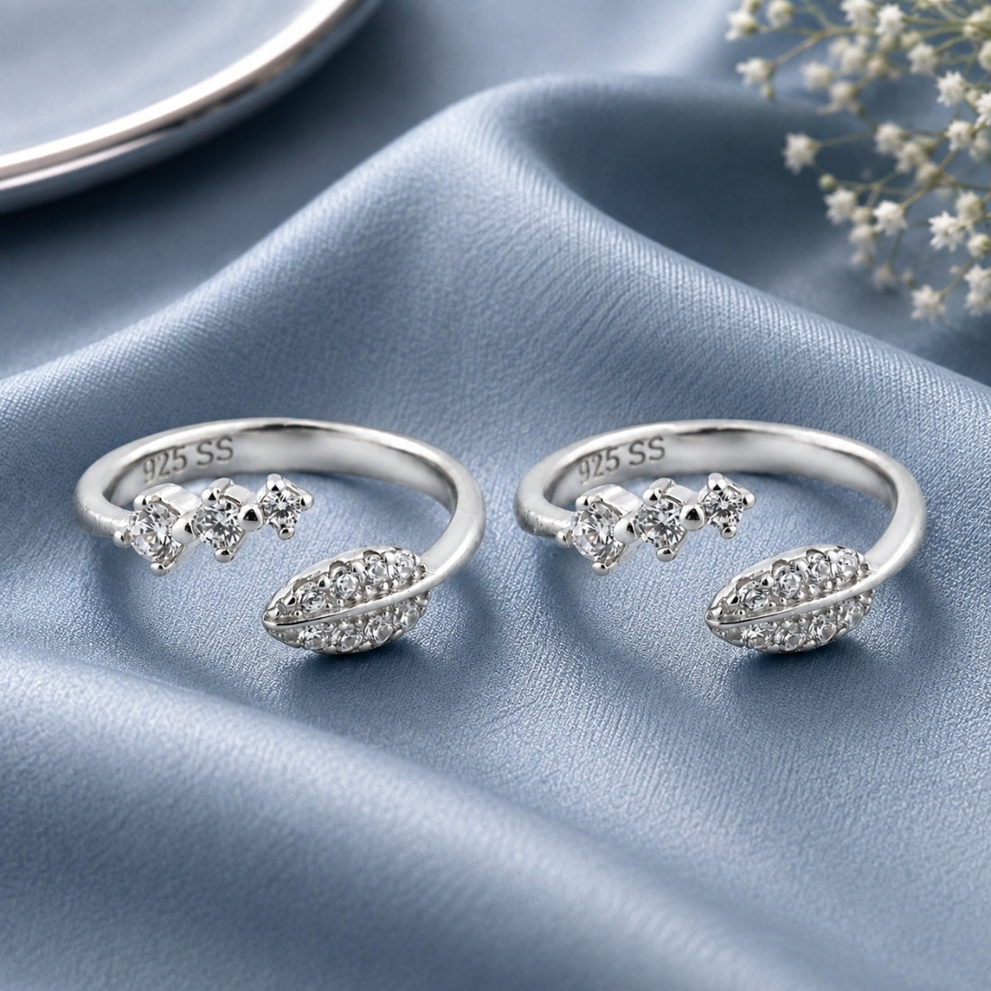 Eden Leaf Bypass Adjustable Silver Toe Rings