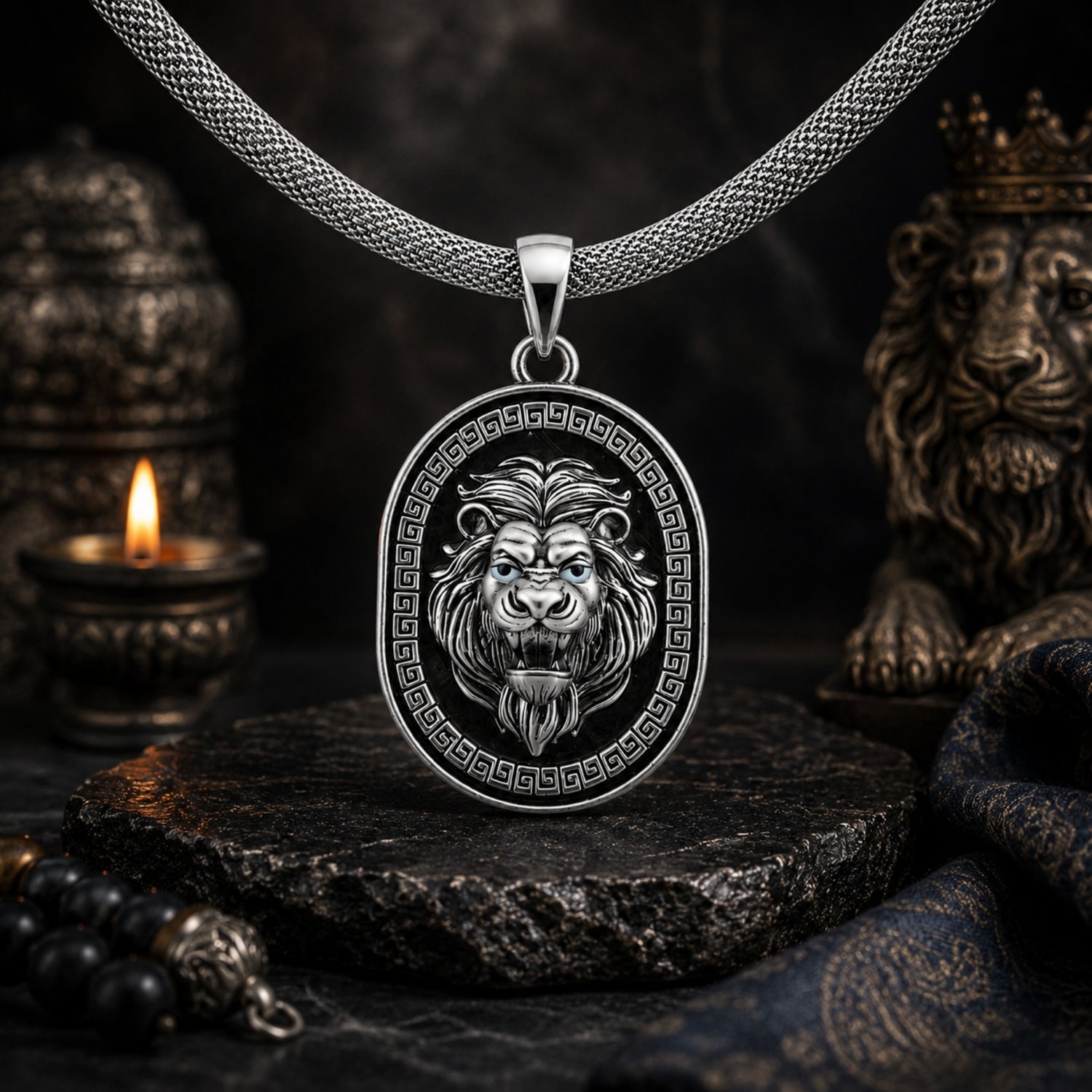 The Sovereign Lion 925 sterling silver Medallion