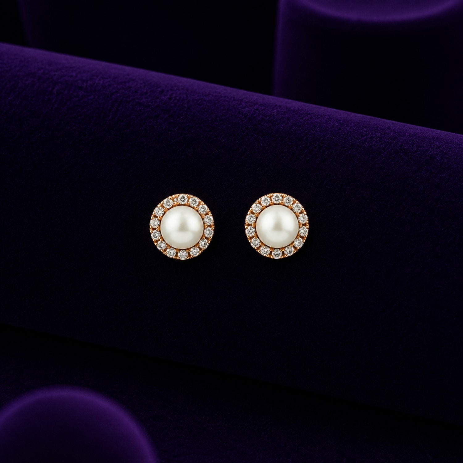 Imperial Pearl Halo 925 silver Studs