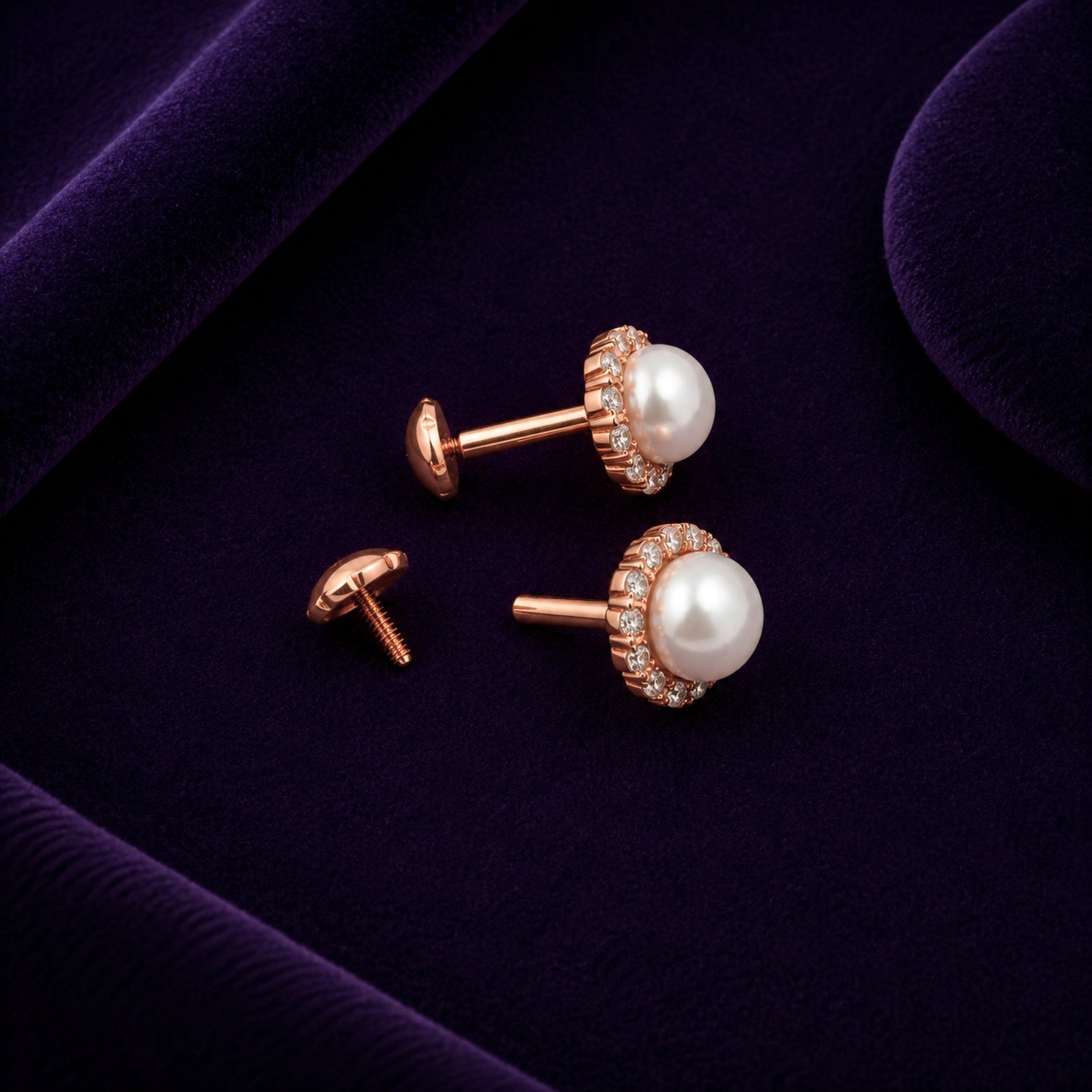Imperial Pearl Halo 925 silver Studs