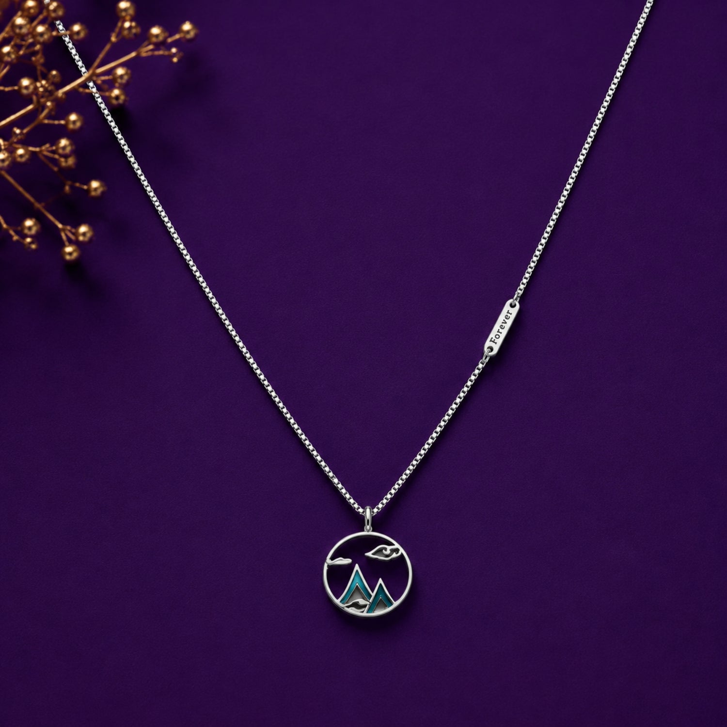 Wanderlust Mountain 925 Silver Chain