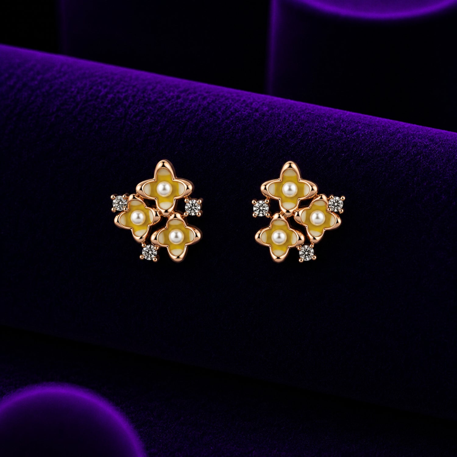 Golden Blossom Pearl Cluster  925 silver Studs