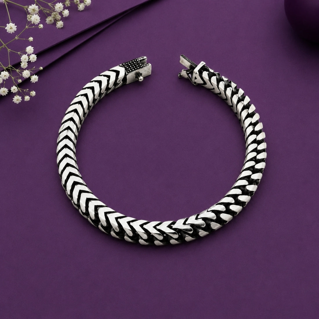 Vanguard Chevron 925 Oxidized Silver Bracelet