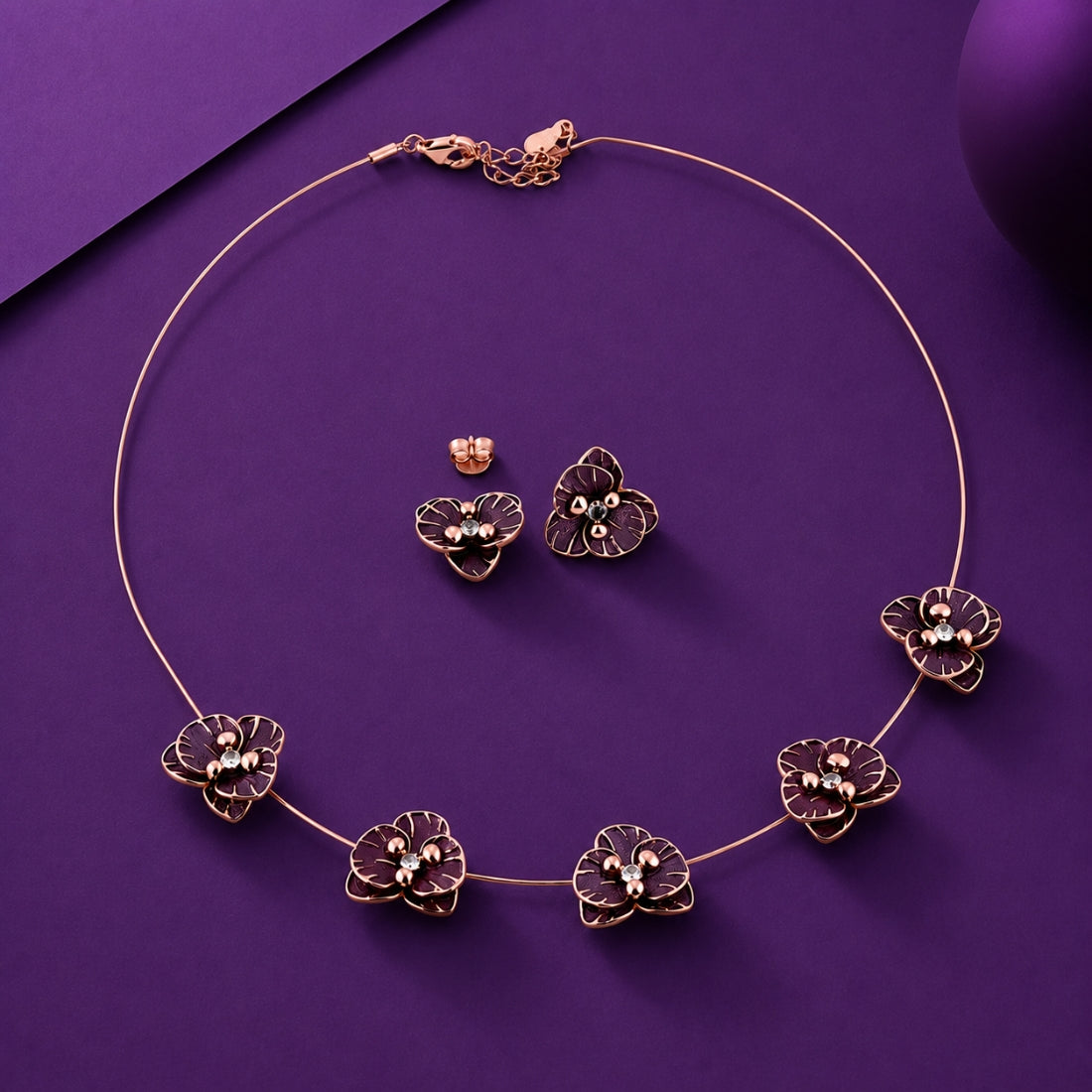 The Midnight Dahlia Floating Wire 925 Silver Necklace Set