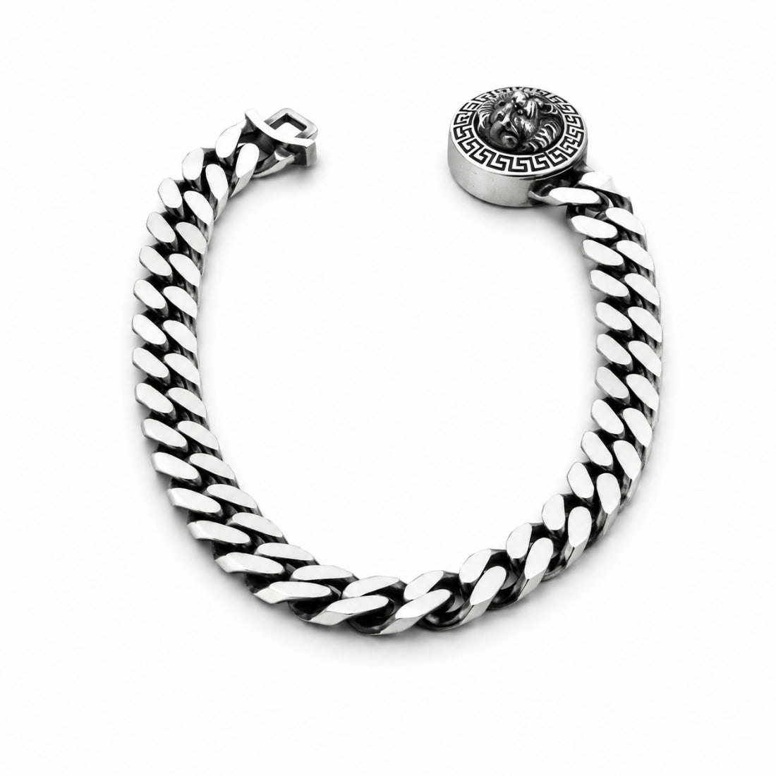 Sovereign Emblem 925 Oxidized Silver Lion Bracelet