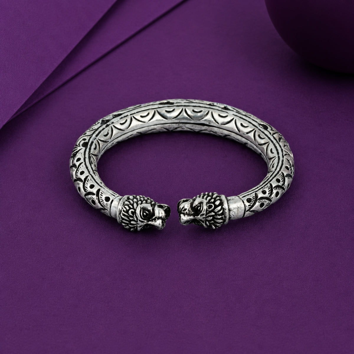 Roaring Valor 925 Oxidized Silver Lion Kada