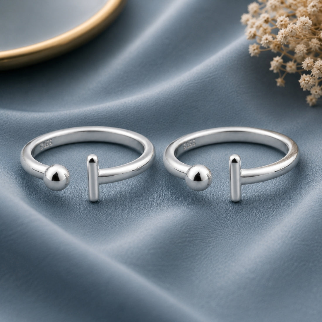 The Alora Minimalist T-Bar Silver Toe Rings (925 Sterling Silver Pair)