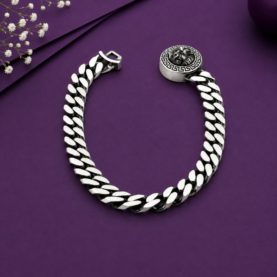 Sovereign Emblem 925 Oxidized Silver Lion Bracelet