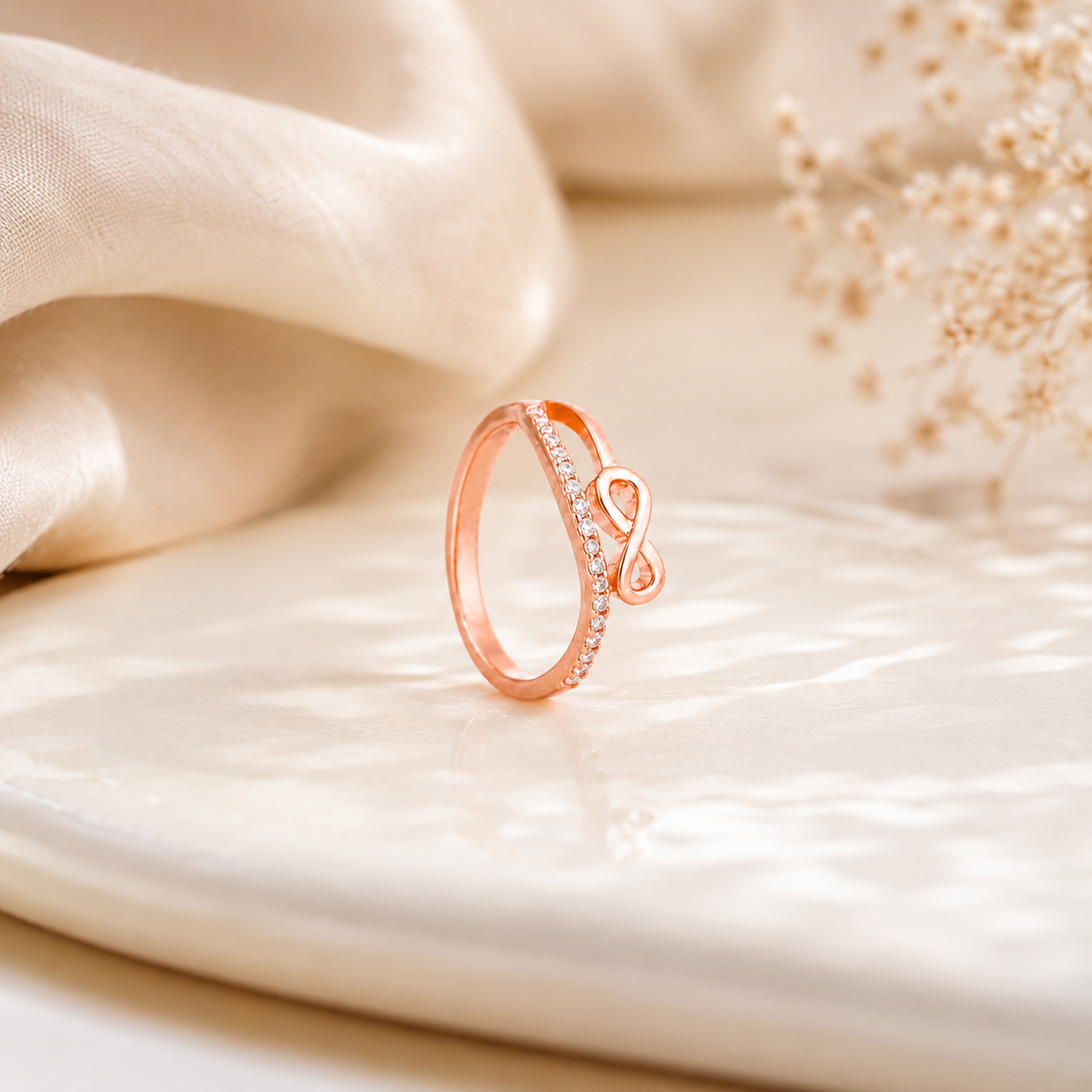 The Eternal Infinity Twist Ring