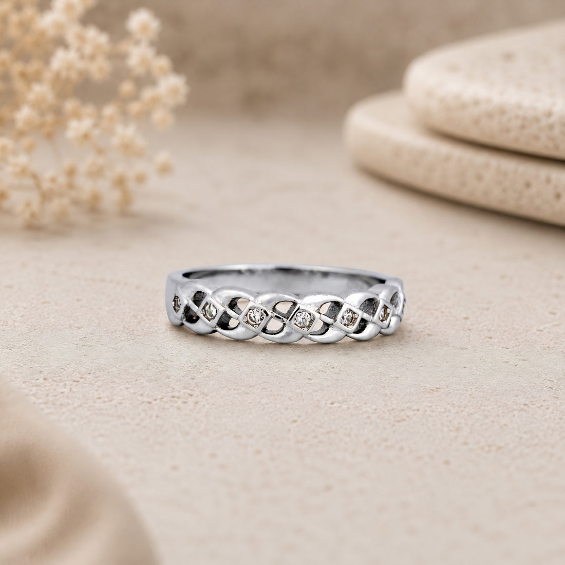 Viyona Ring