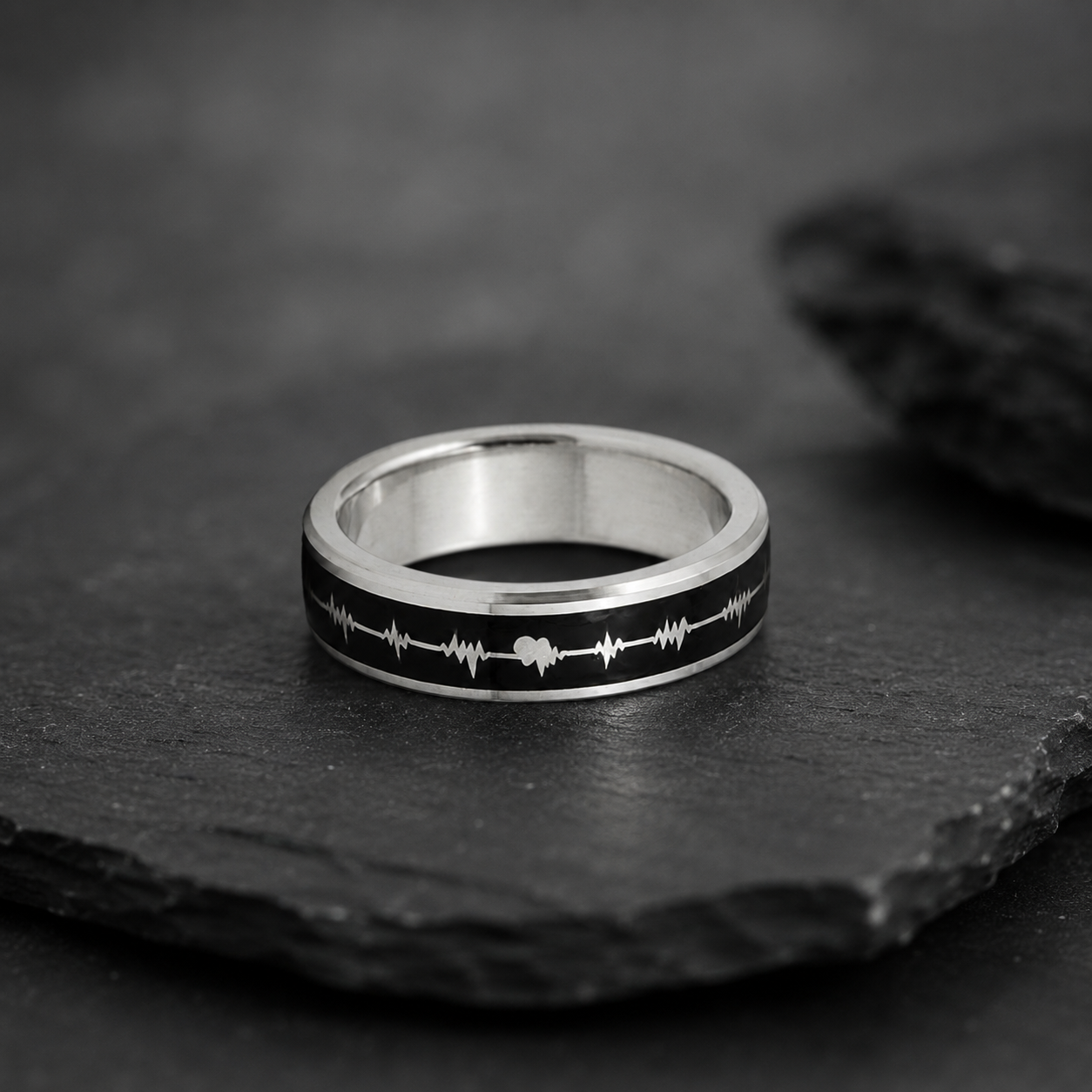 Pulse Noir Ring