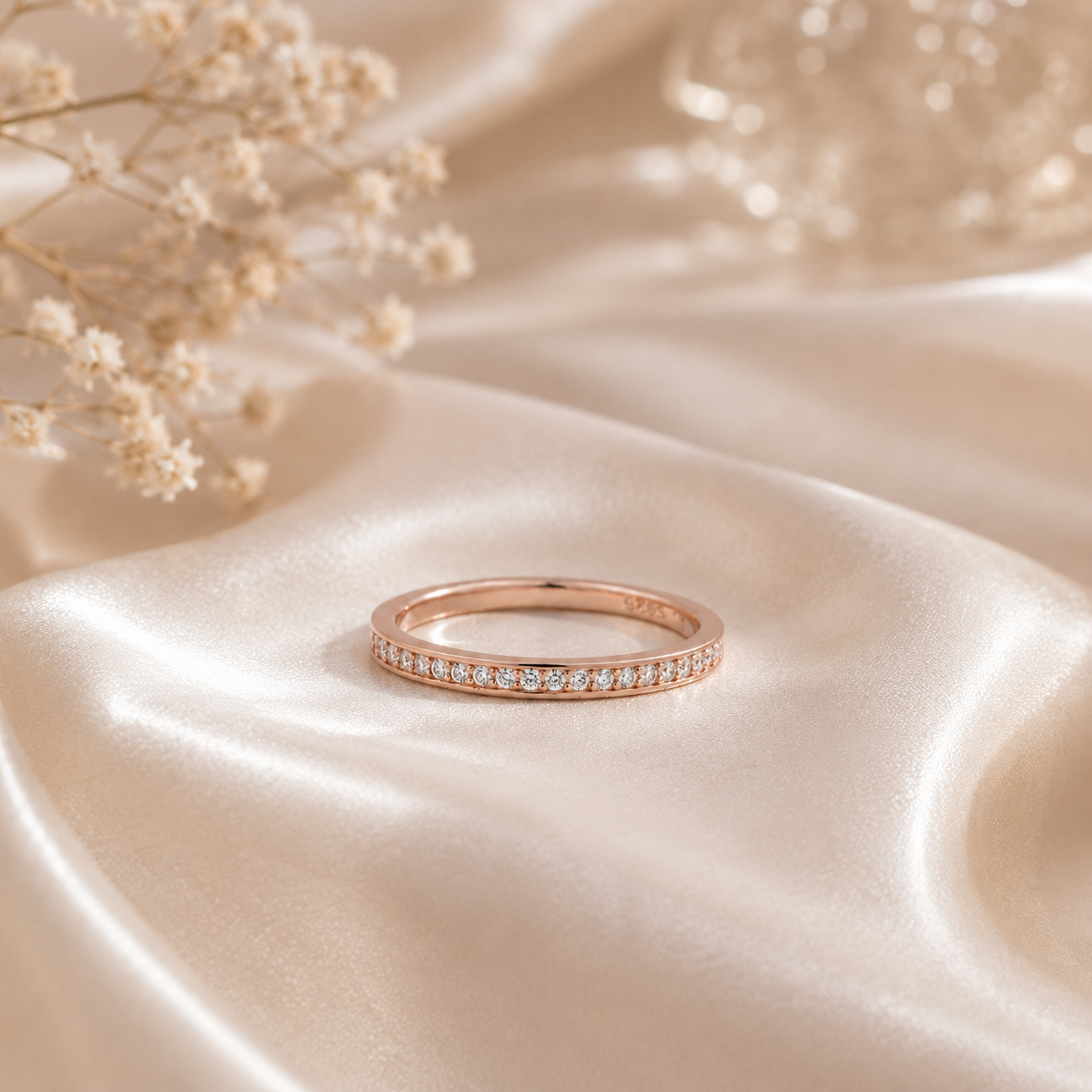 The Aurelia Channel Pavé Band